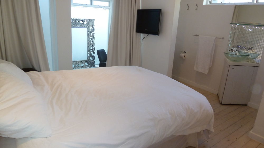 4 On Highworth Apartments And Studios Ciudad del Cabo Exterior foto