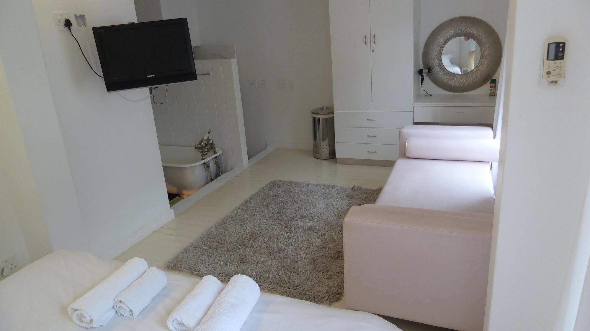4 On Highworth Apartments And Studios Ciudad del Cabo Exterior foto